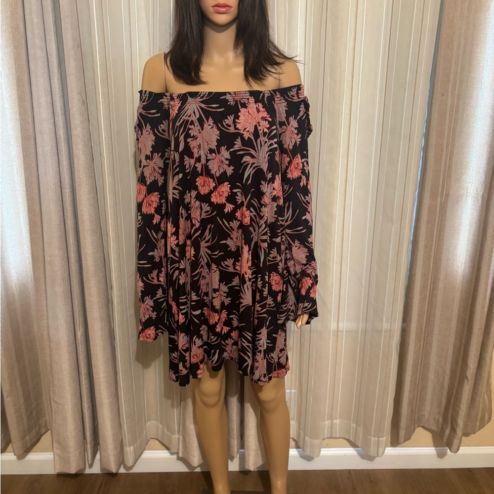 Express | Floral Off-Shoulder Baby Doll Dress